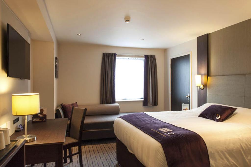 Premier Inn Dunfermline Oda fotoğraf