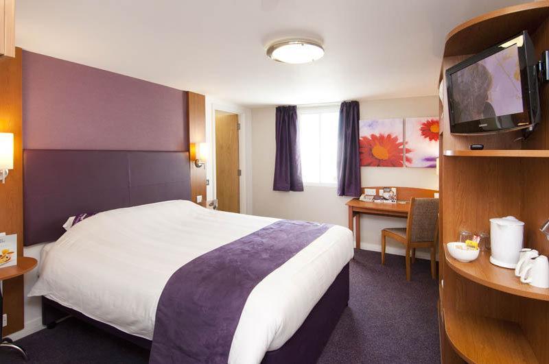 Premier Inn Dunfermline Dış mekan fotoğraf
